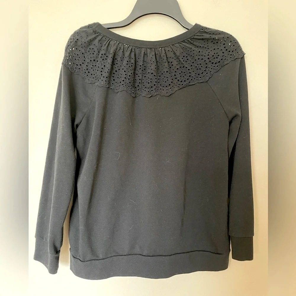 Banana Republic Solid Black Eyelet Detail Sweater Size Medium